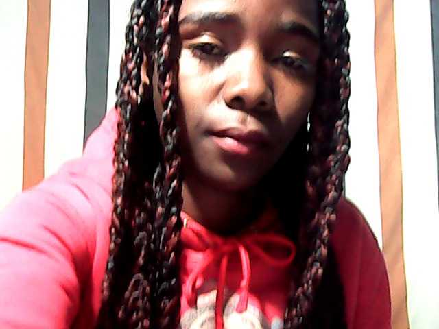 LandiQueen12