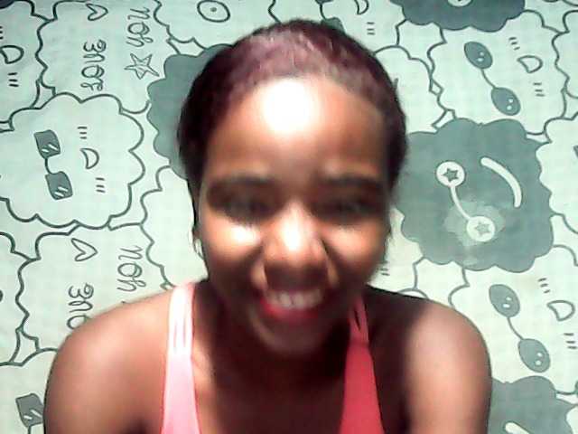 LandiQueen12 live cam on BongaCams