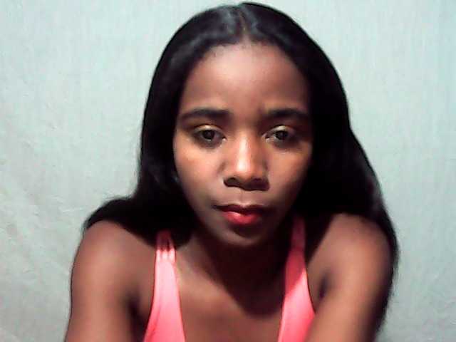 LandiQueen12 live cam on BongaCams