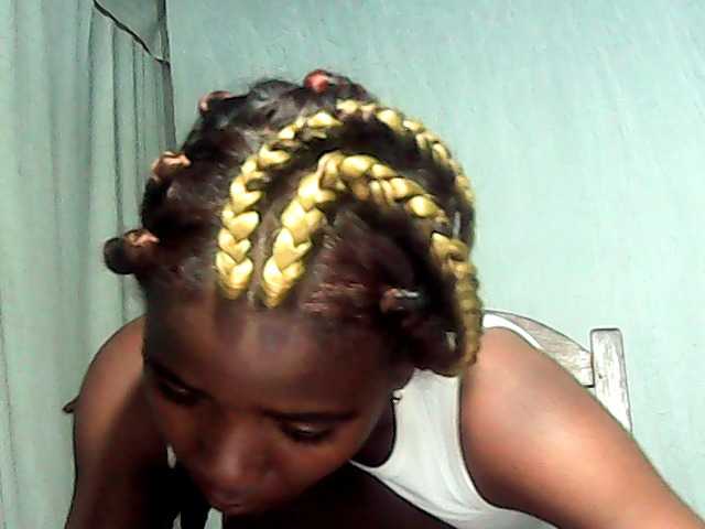 LandiQueen12