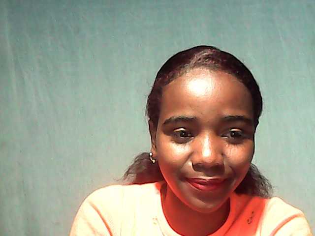 LandiQueen12 live cam on BongaCams