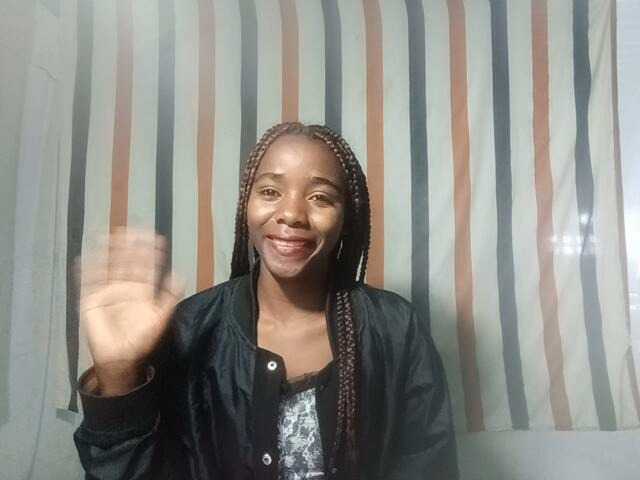 LandiQueen12 live cam on BongaCams