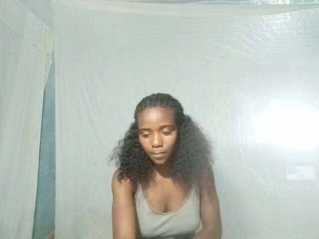 LandiQueen12