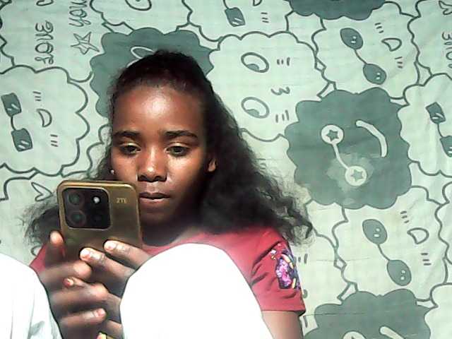 LandiQueen12