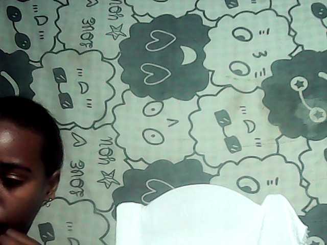 LandiQueen12 live cam on BongaCams
