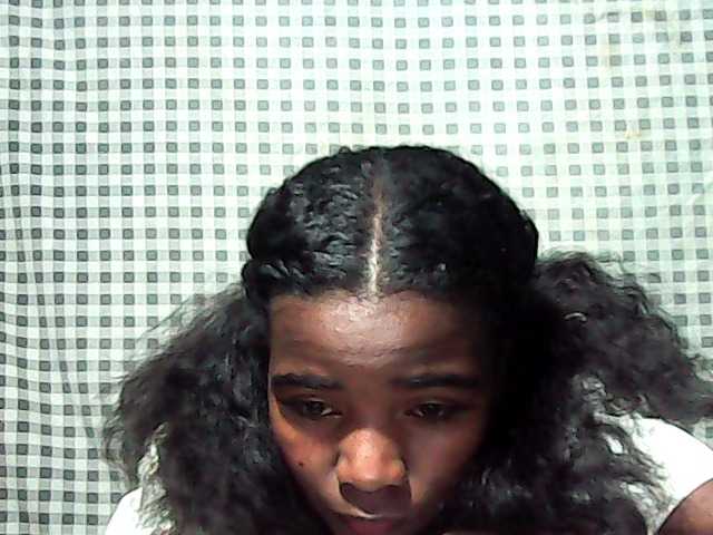 LandiQueen12 live cam on BongaCams