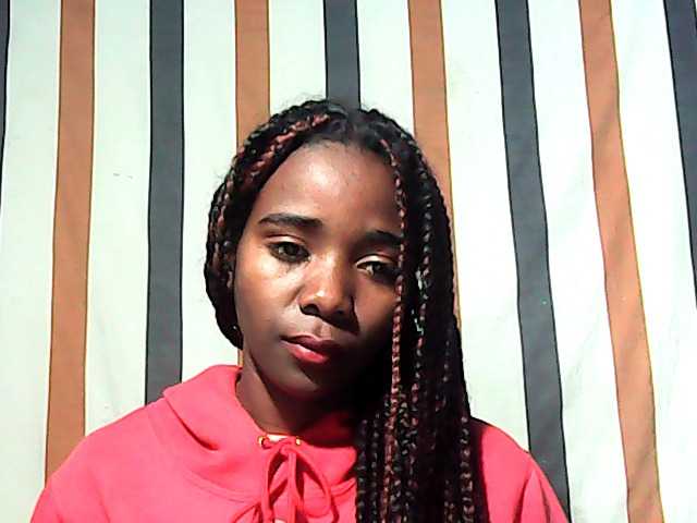 LandiQueen12