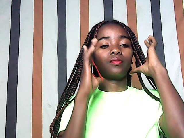 LandiQueen12
