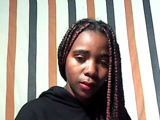 LandiQueen12