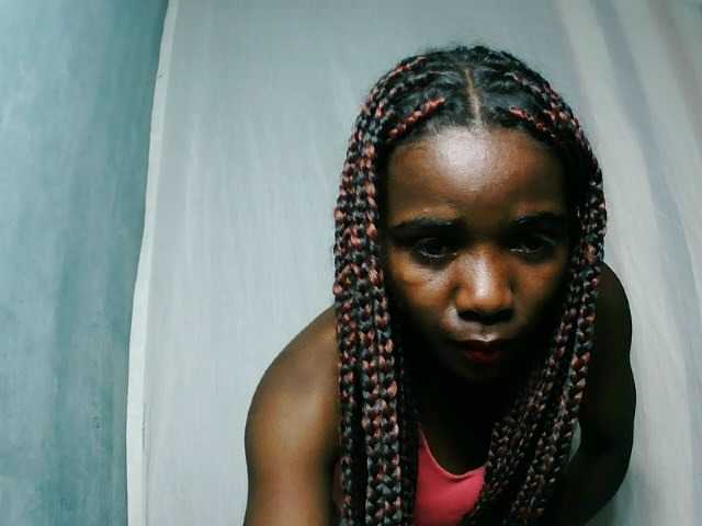 LandiQueen12