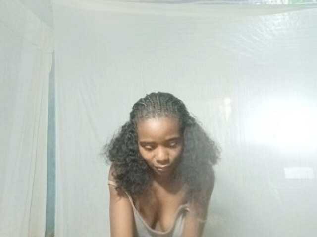 LandiQueen12