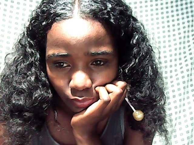 LandiQueen12