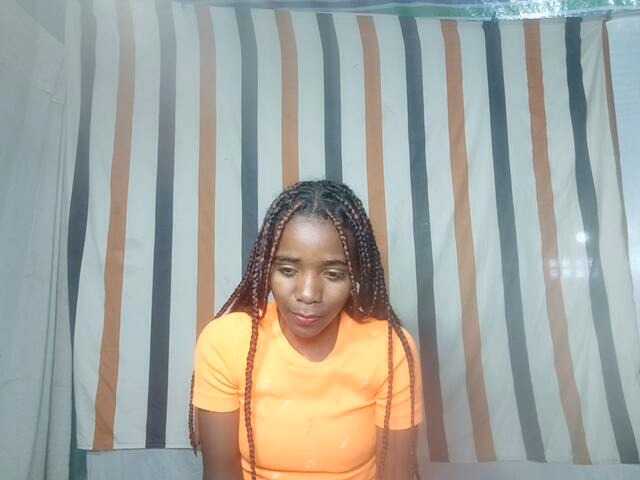 LandiQueen12