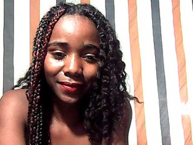 LandiQueen12