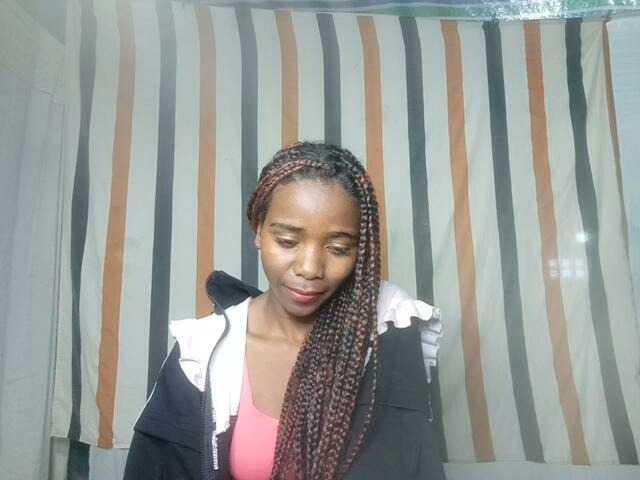 LandiQueen12