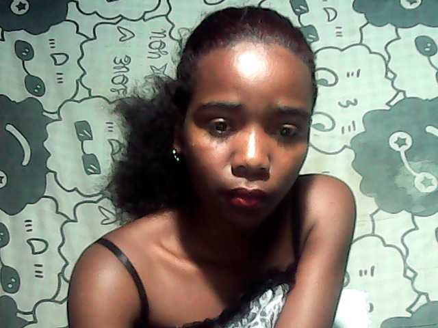 LandiQueen12 live cam on BongaCams