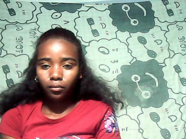 LandiQueen12 live cam on BongaCams