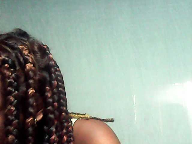 LandiQueen12 live cam on BongaCams