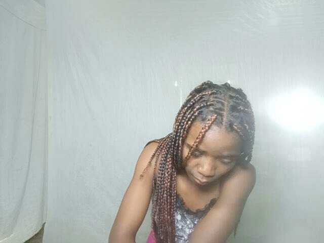 LandiQueen12