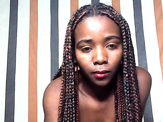 LandiQueen12