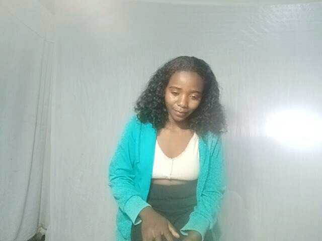 LandiQueen12