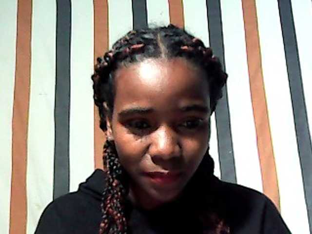 LandiQueen12