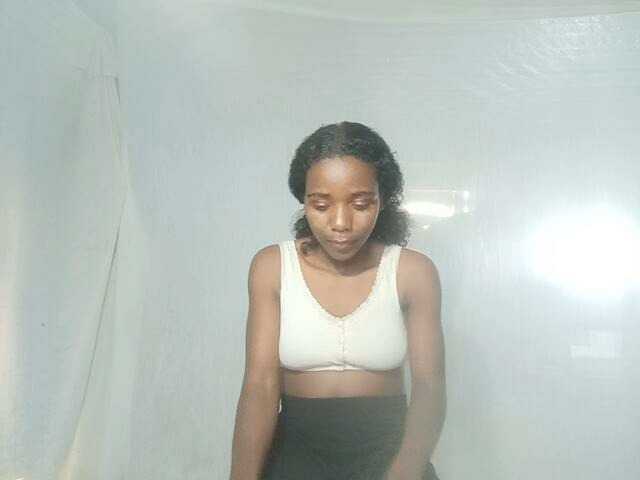LandiQueen12