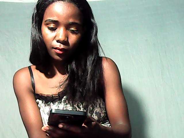 LandiQueen12