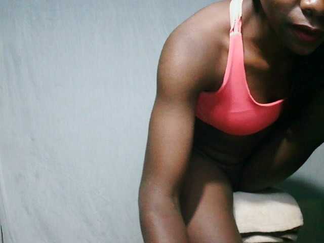 LandiQueen12