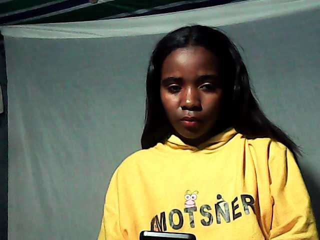 LandiQueen12 live cam on BongaCams