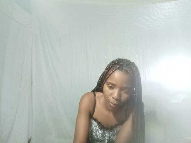 LandiQueen12