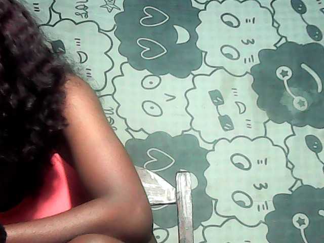 LandiQueen12 live cam preview