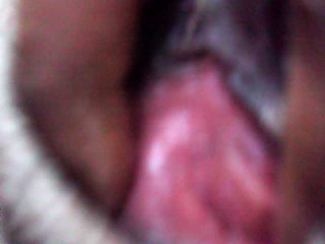 LandiQueen12 live cam on BongaCams