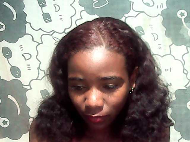 LandiQueen12 live cam preview