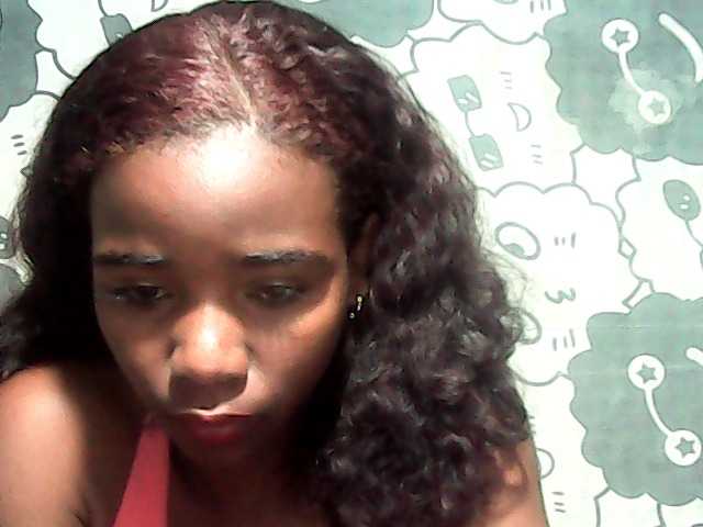 LandiQueen12 live cam preview
