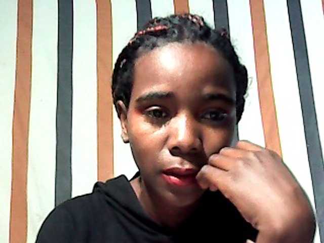 LandiQueen12