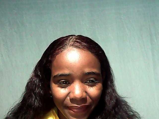 LandiQueen12 live cam on BongaCams