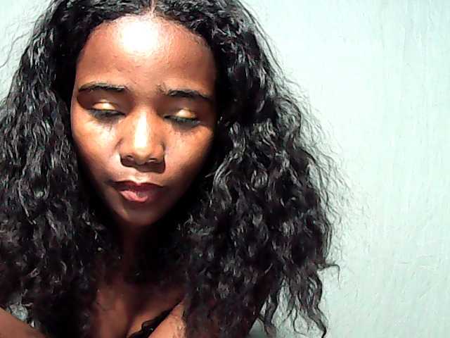 LandiQueen12