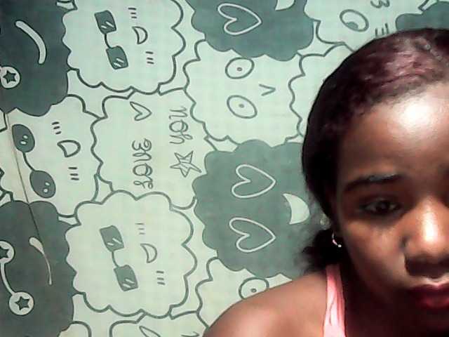 LandiQueen12 live cam preview