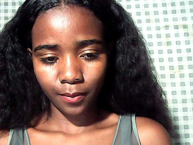 LandiQueen12 live cam on BongaCams