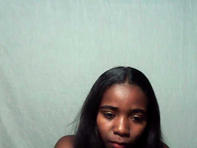 LandiQueen12 live cam on BongaCams