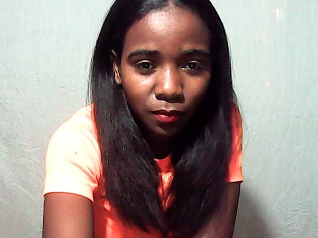 LandiQueen12 live cam on BongaCams