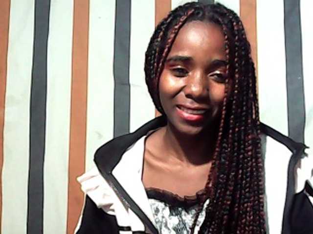 LandiQueen12