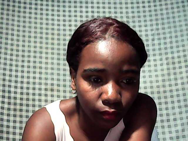 LandiQueen12 live cam on BongaCams