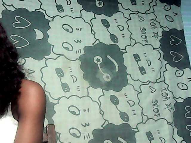 LandiQueen12 live cam on BongaCams