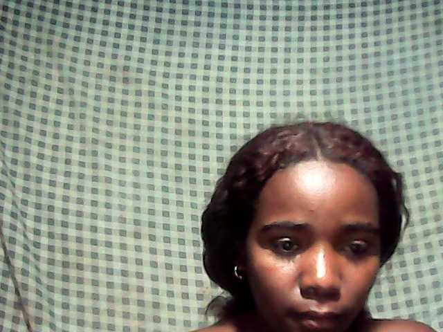 LandiQueen12 live cam on BongaCams