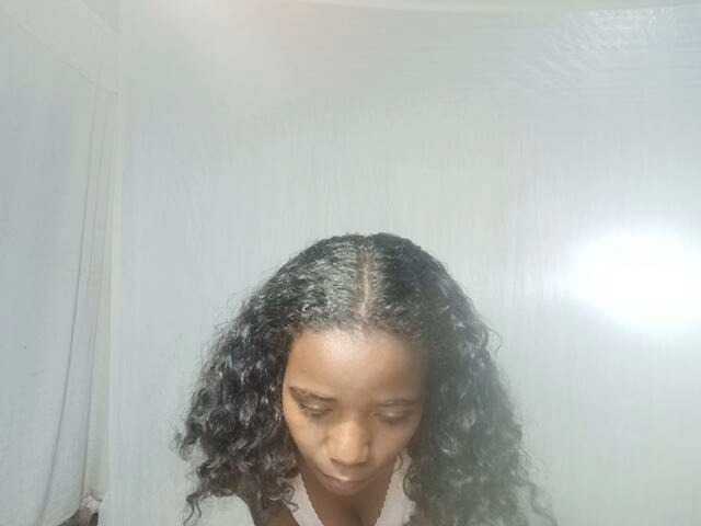 LandiQueen12 live cam on BongaCams