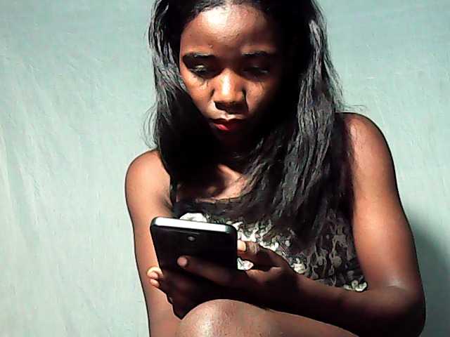 LandiQueen12