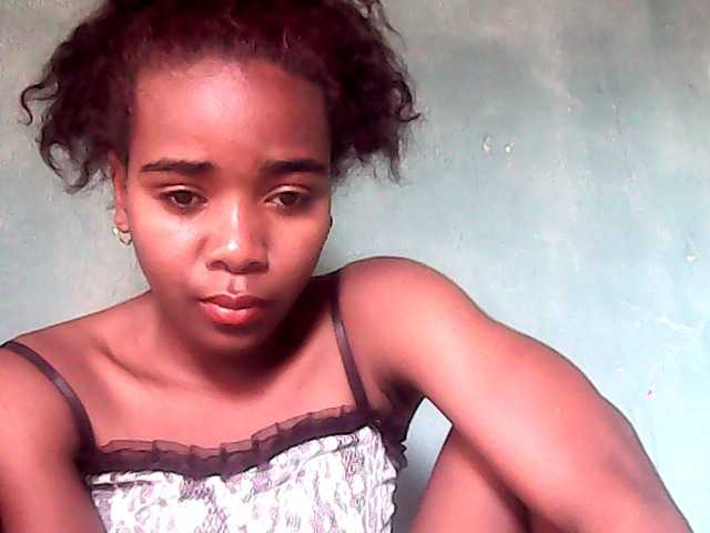 LandiQueen12 live cam on BongaCams