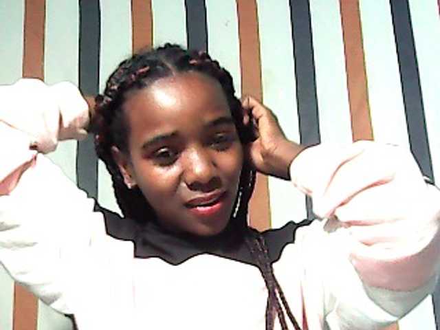 LandiQueen12